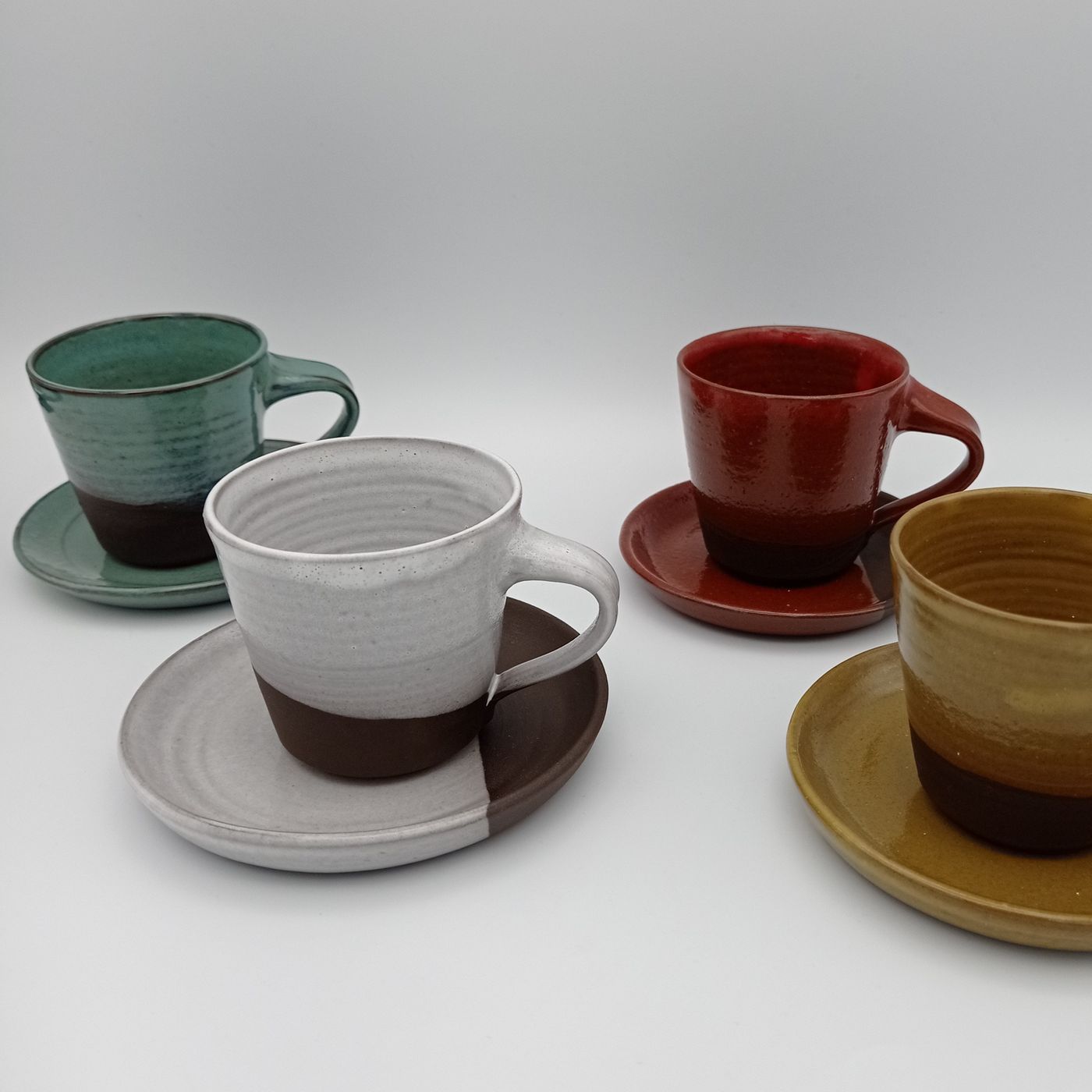 Kaleidoskop – coffee cups and saucers